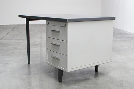 Andre Cordemeijer desk