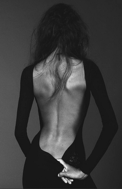 Backless Backless