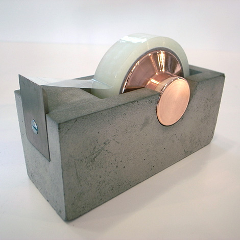 Akita tape dispenser