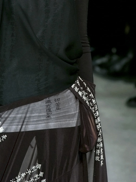 Yohji Yamamoto S/S 2002