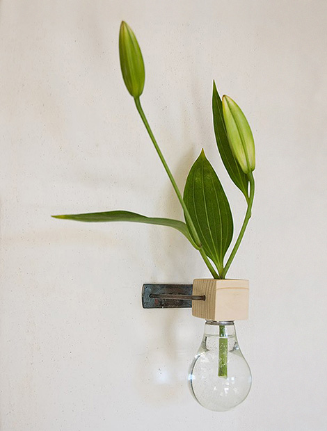 Lightbulb vase #2