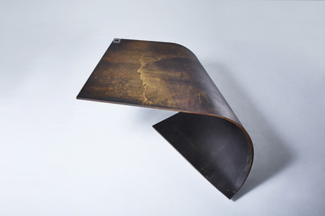 Poised table