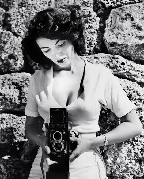 Bunny Yeager R.I.P.