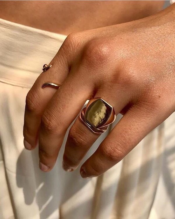 Mystery ring