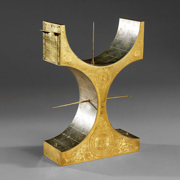 Multifaced Equatorial Sundial