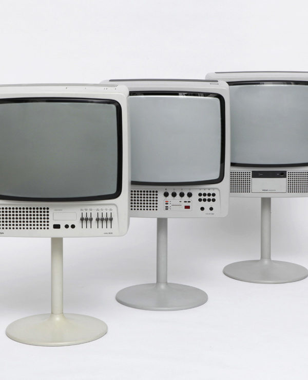 Wega TV trio