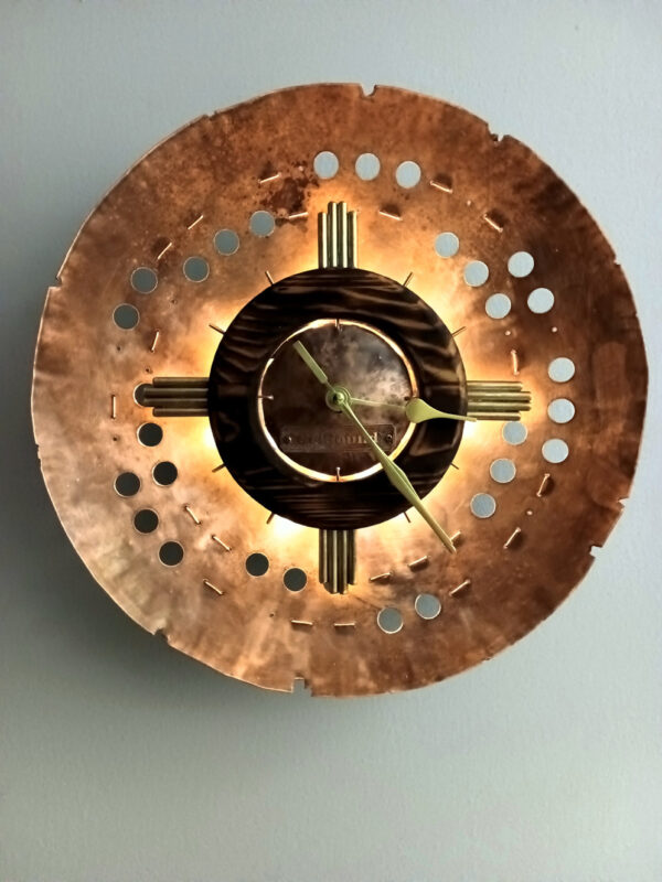 SviSound copper wall clock