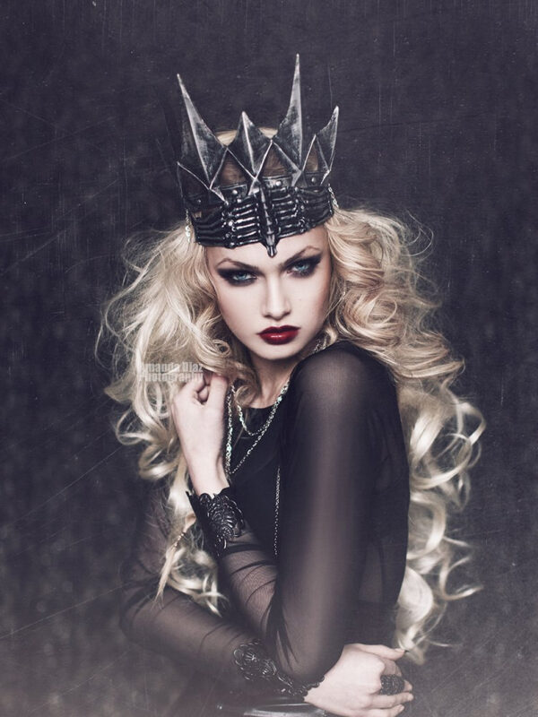 Dark Queen x Amanda Diaz